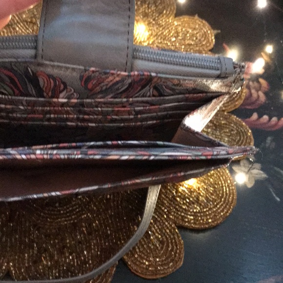 Sakroots Crossbody Purse Shoulder Bag - Picture 6 of 9